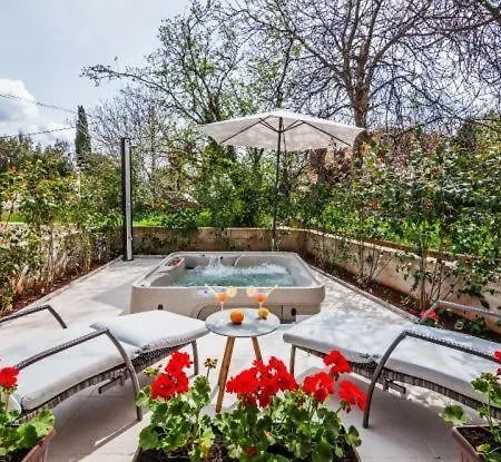 Augustina Holiday home *