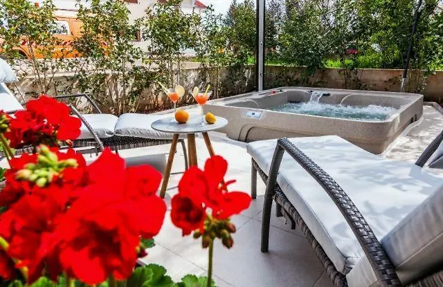 Augustina * Сукошан