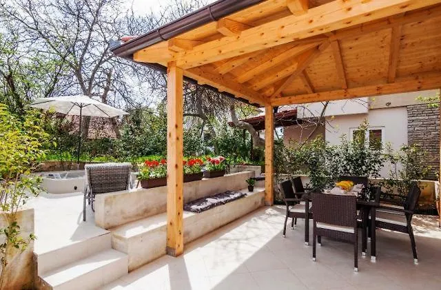 Augustina Vikendica Sukosan